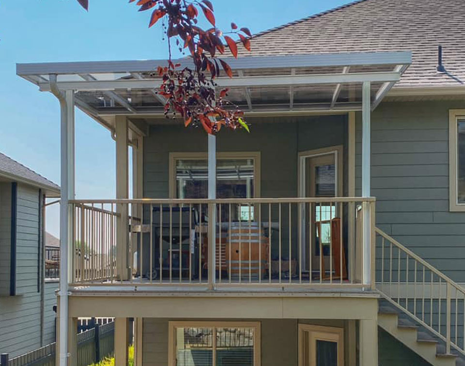 patio cover on second floor sundeck niche
